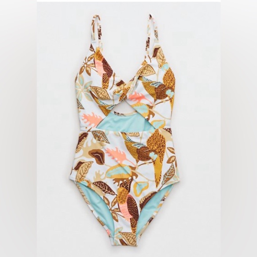Aerie twist cut out one piece swimsuit. Size S